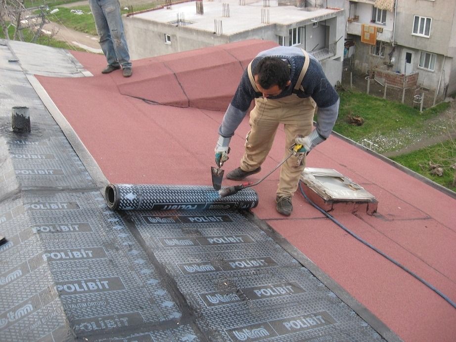 Karataş EPDM Kauçuk Çatı – düz çatıda arduvazlı bitümlü membran serimi Karataş EPDM Kauçuk Çatı – düz çatıda arduvazlı bitümlü membran serimi